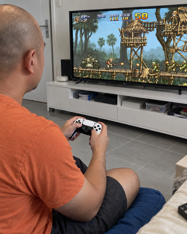 Customer showcase featuring Metal Slug